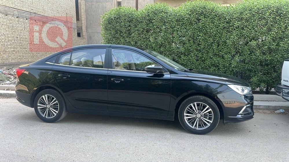 MG 5